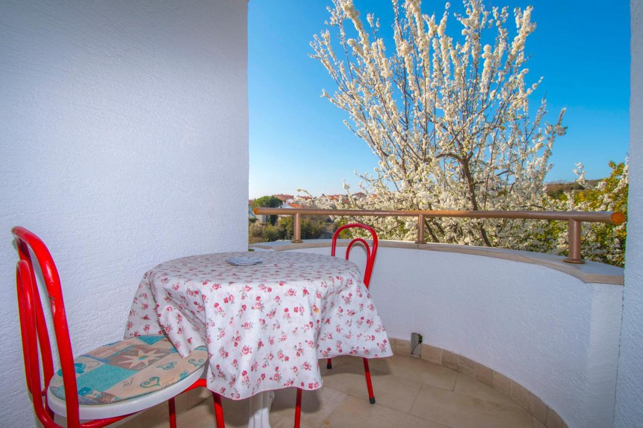 Apartments Grand & Plav In Krk Krk Town Bagian luar foto