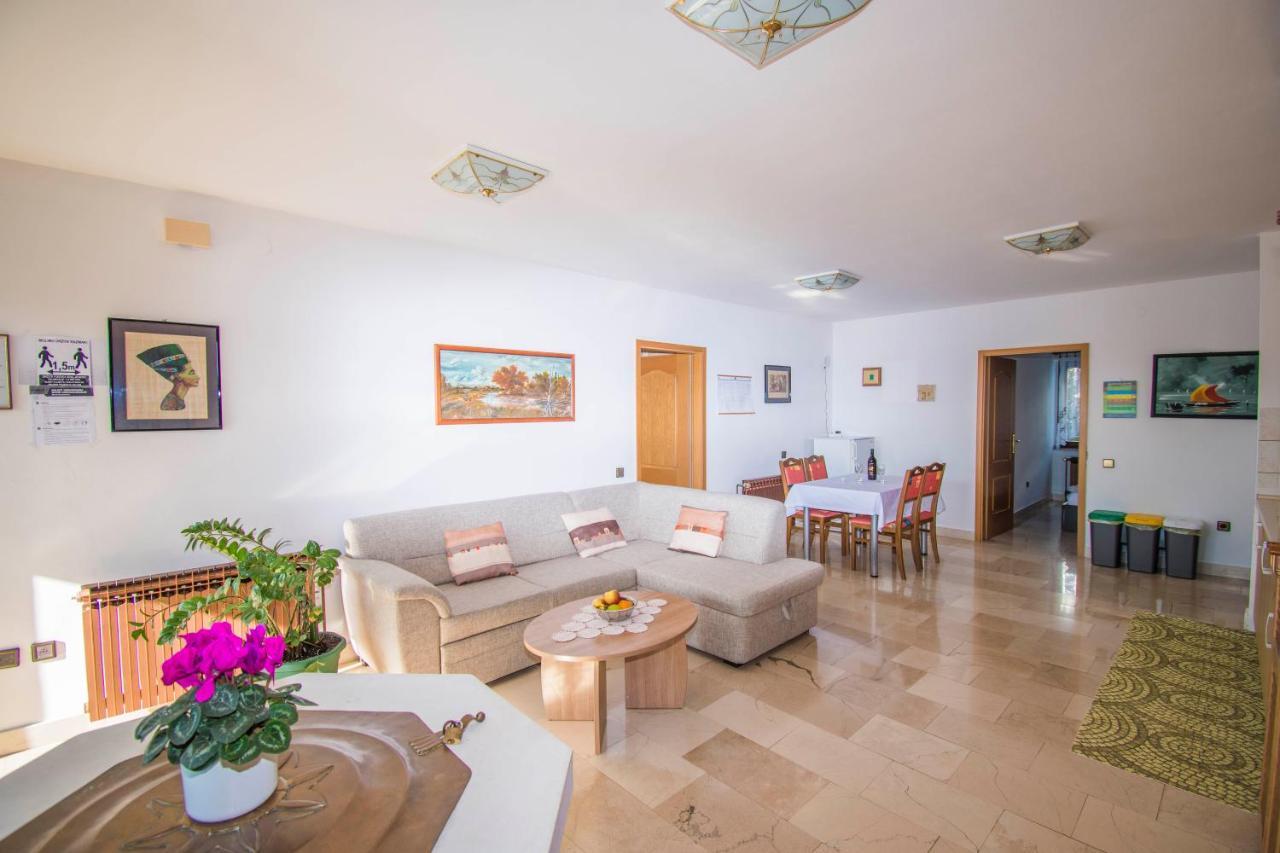 Apartments Grand & Plav In Krk Krk Town Bagian luar foto