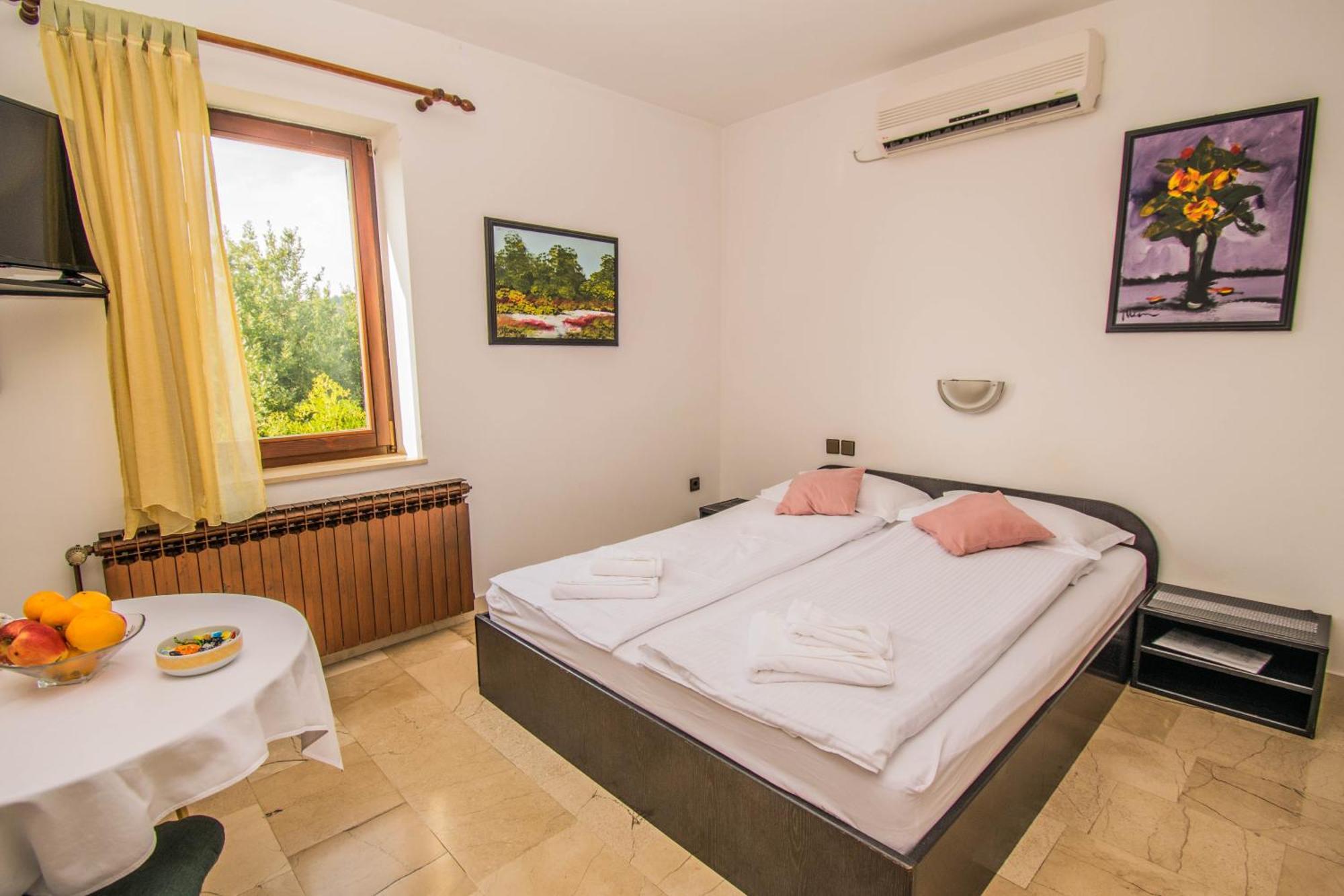 Apartments Grand & Plav In Krk Krk Town Bagian luar foto