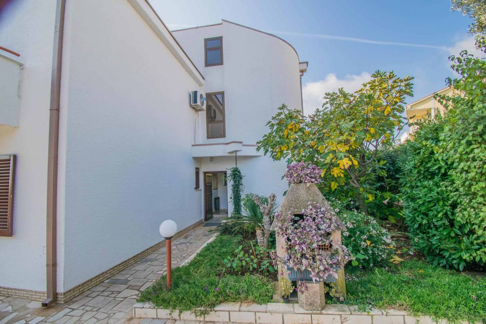 Apartments Grand & Plav In Krk Krk Town Bagian luar foto